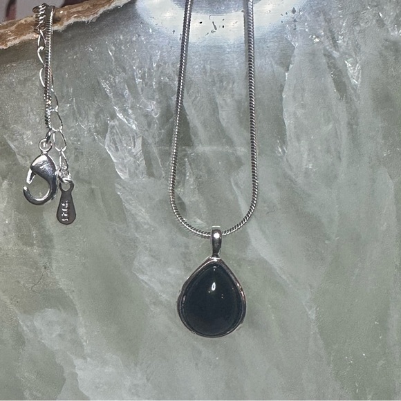 Jewelry - Black agate 925 sterling Silver Pendant Necklace